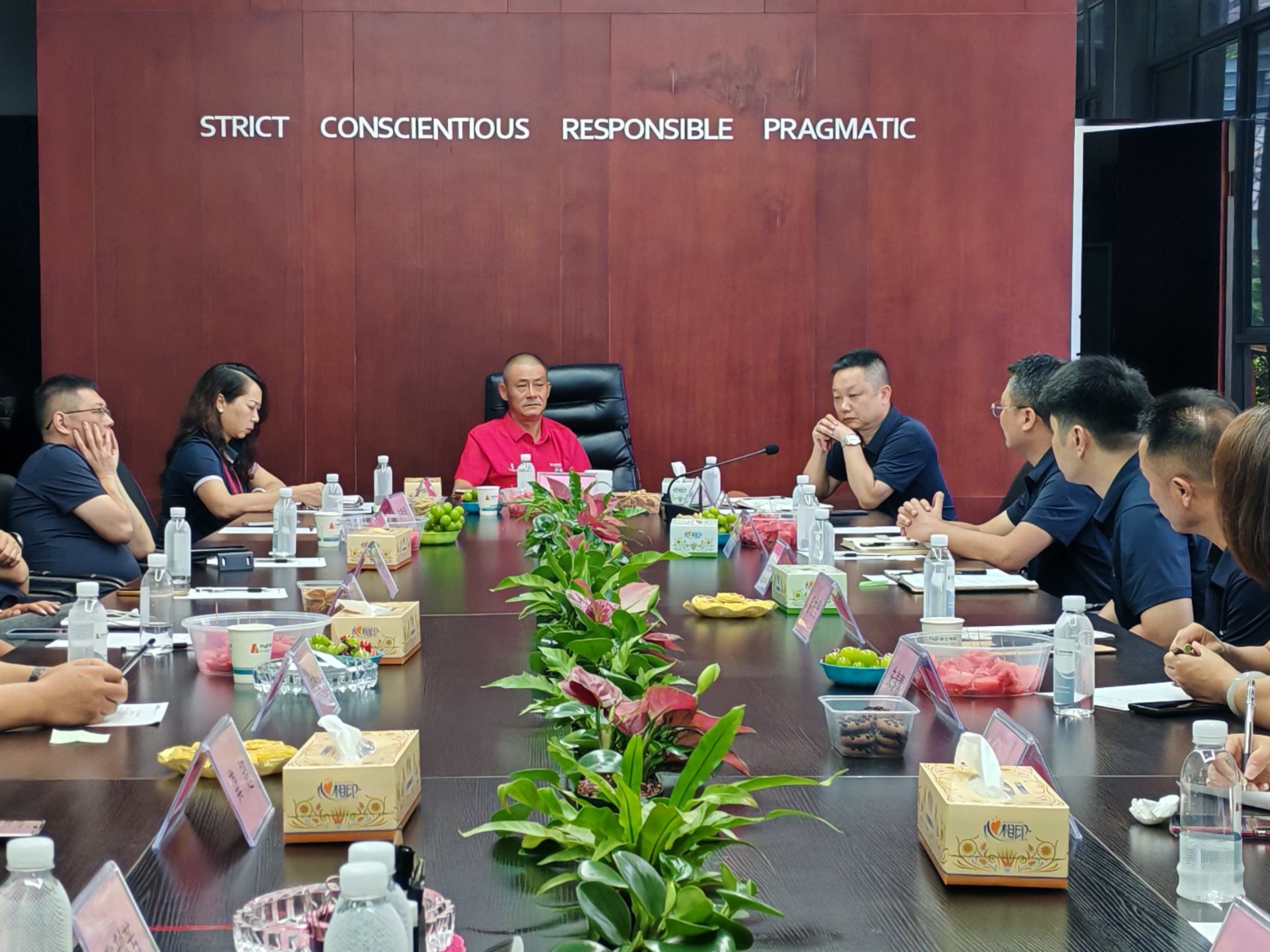 破局前行,聚力攻坚 | 乐动平台-乐动(中国)一站式服务平台
年中总结规划会 破局前行,聚力攻坚 | 乐动平台-乐动(中国)一站式服务平台
年中总结规划会